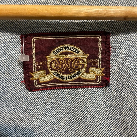 SOLD / Vintage Made in Canada Denim Jacket - Picture 2 of 7